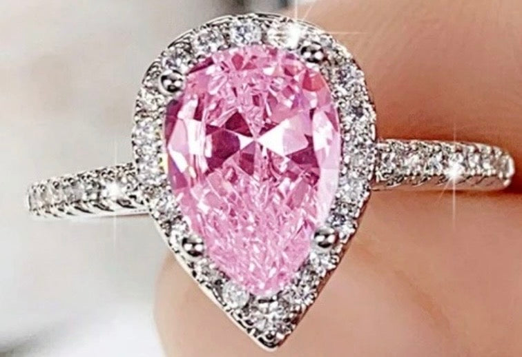 ❥Enchanted Pink and silver Ice Heart Statement ring 🌸